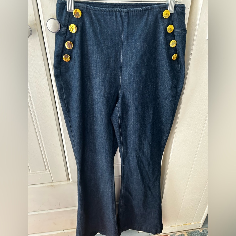 EUC INC DESIGN Gold Button Dark Blue Jeans Pull-On Flare Wide Leg ๐TRENDY! - Picture 3 of 16